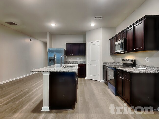 Foto del edificio - 2137 Hudson Dr