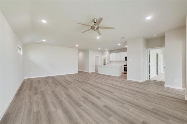 Building Photo - 809 Tidal Dr