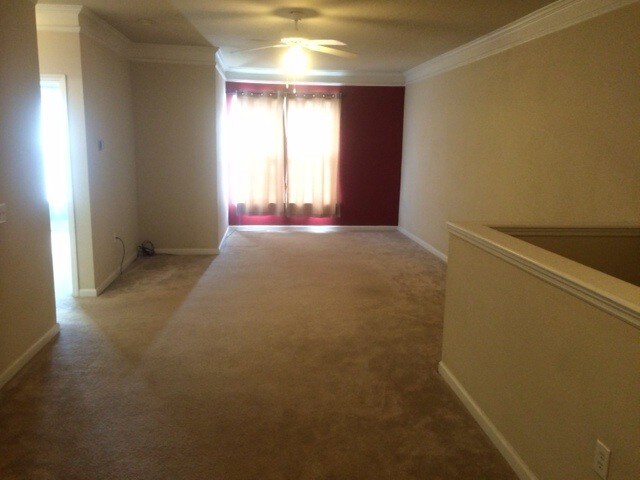 Foto del edificio - 19920 Villa Ridge Dr