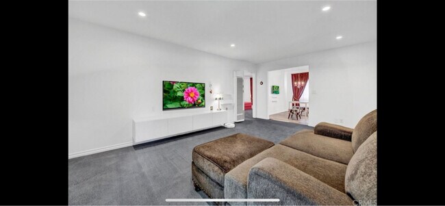 Foto del edificio - 660 S Glassell St