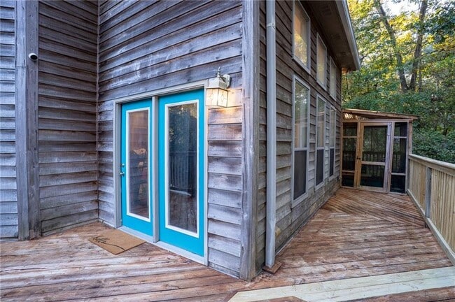 Building Photo - 111 Chadwick Dr