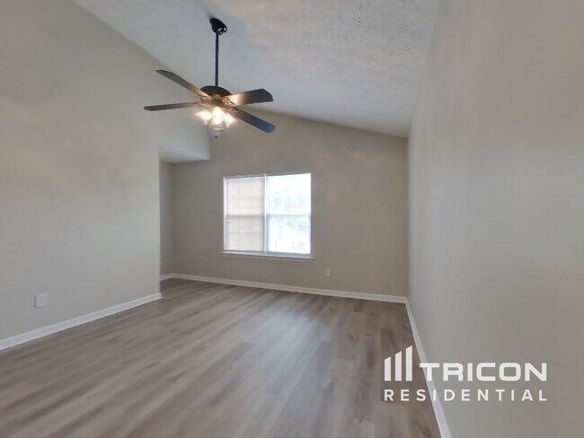 Building Photo - 134 Oak Grove Pl