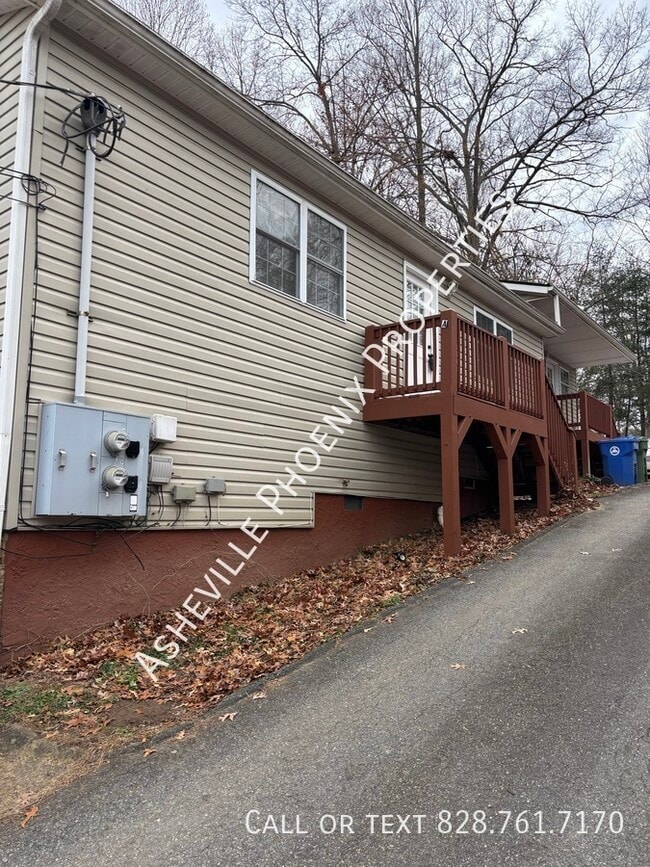 Foto del edificio - 148 Laurel Loop