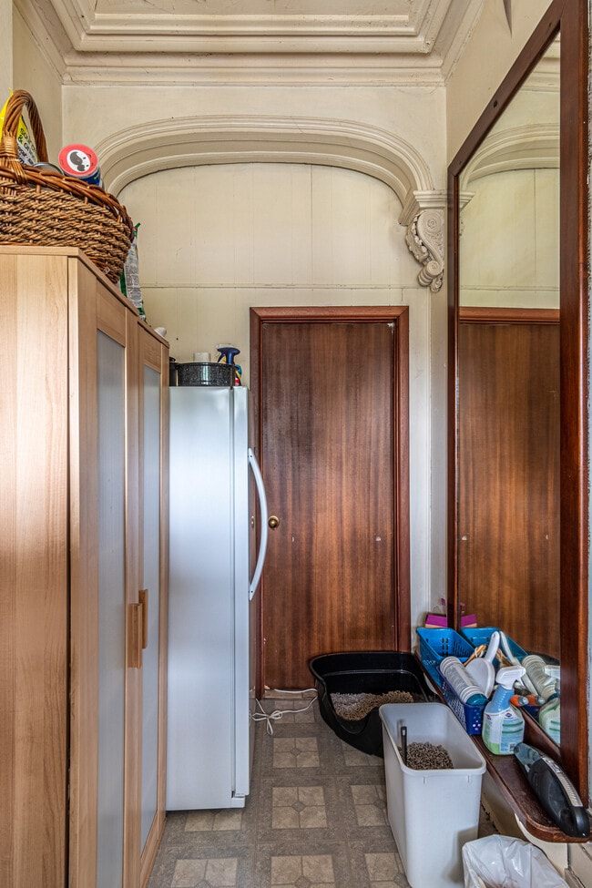 Building Photo - 56 Mount Pleasant St