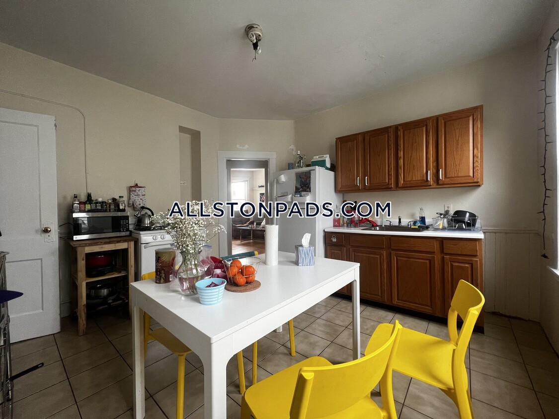 5 Harvard Terrace Unit 3, Boston, MA 02134 Apartment for Rent in Boston, MA