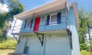 Building Photo - 1771 15th Ave S