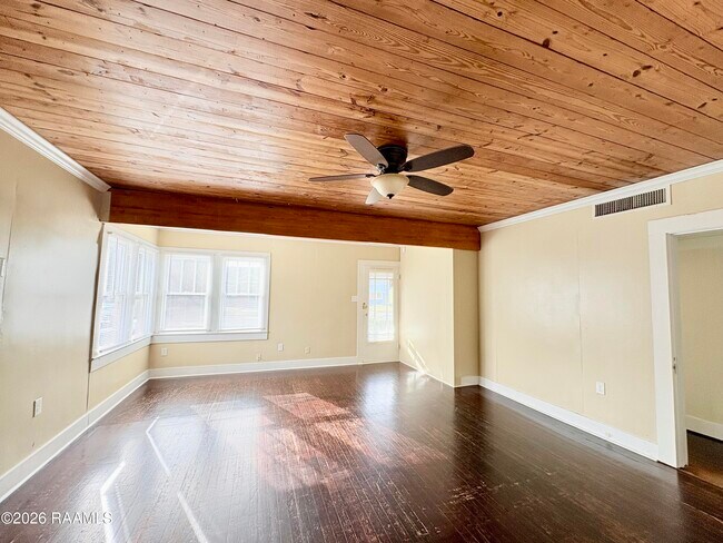 Foto del edificio - 1110 W Congress St