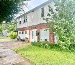 Building Photo - 1222 Clayton Ave