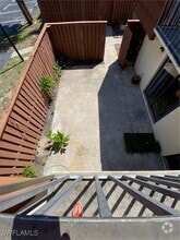 Building Photo - 5239 Cedarbend Dr