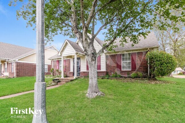 Building Photo - 8426 Honey Dr