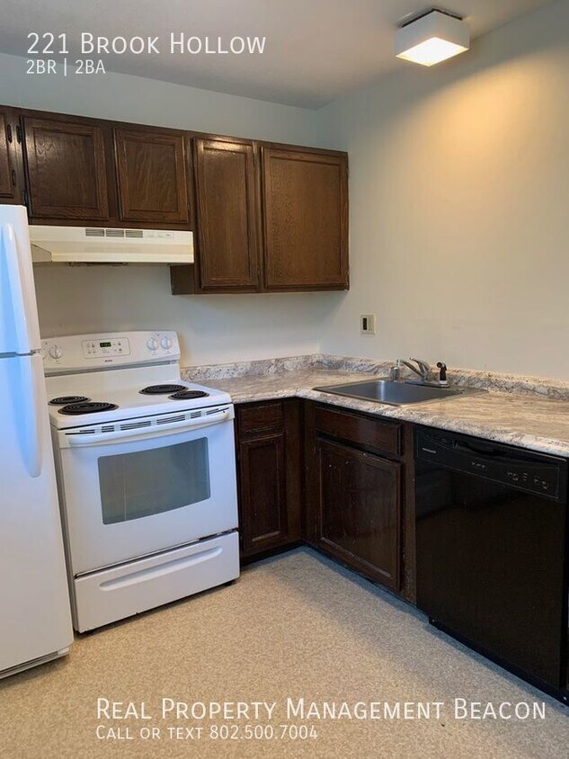 Primary Photo - 2 BR/2 BA $2100 plus utilities
