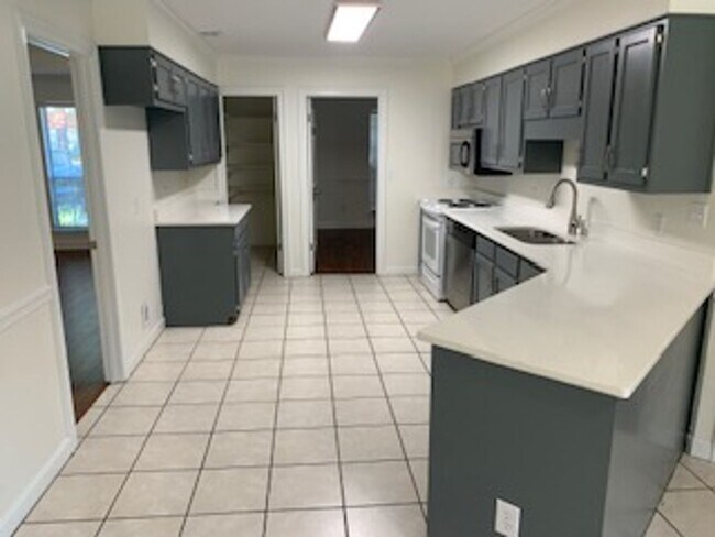 Foto del edificio - 1124 Sewanee Ct