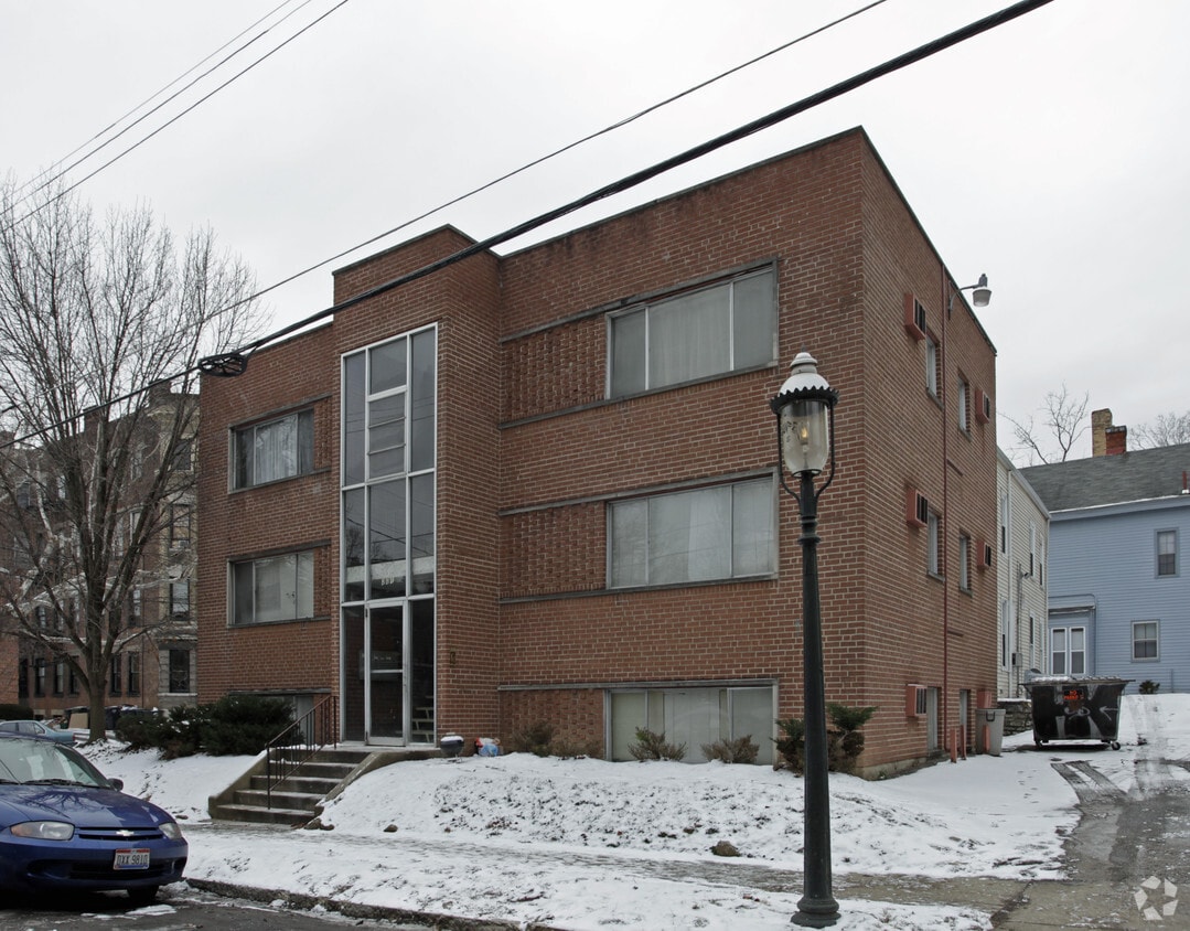 Primary Photo - 331 Shiloh St