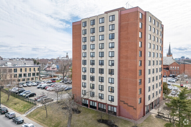 Building Photo - Santa Maria Towers
