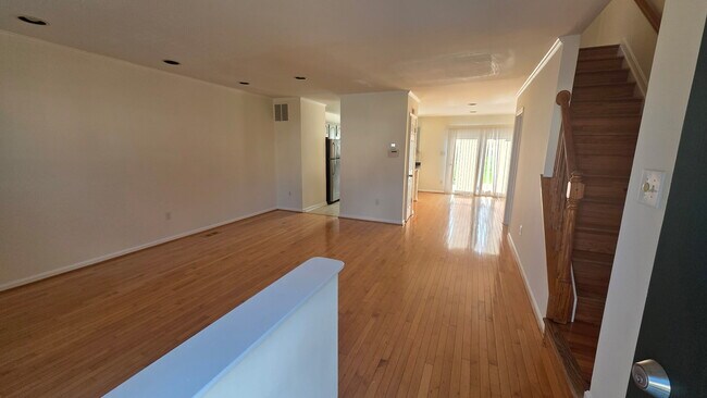 Building Photo - 27 Open Gate Ct