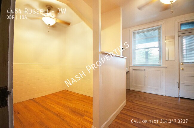Building Photo - $825 - Large Studio apartment in Southwest...