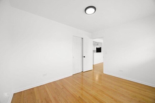 Foto del edificio - 2100 Lombard Ave