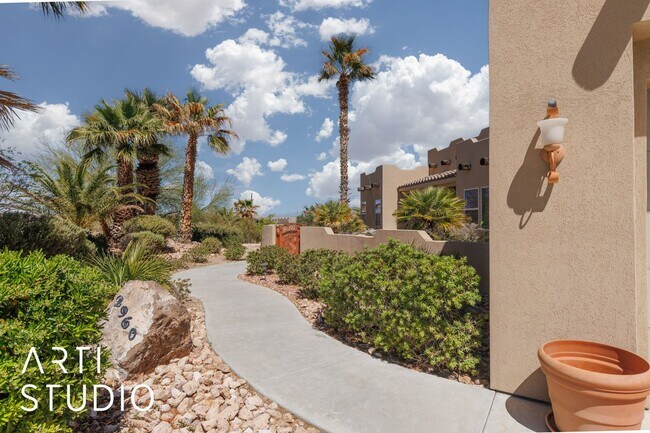 Foto del edificio - Beautiful 4 Bedroom, 3.5 Bath Home in Scenic