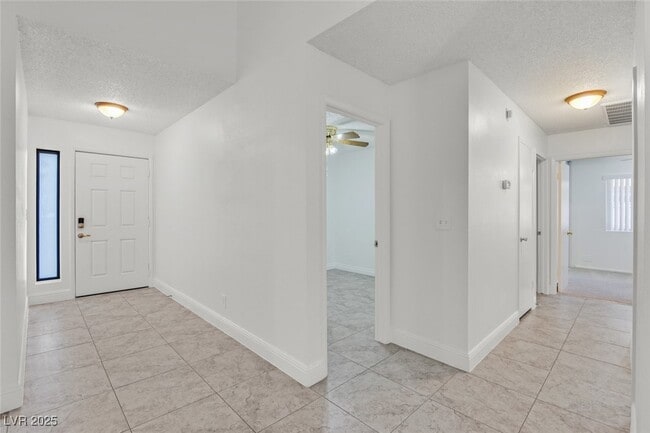 Building Photo - 3125 Belvedere Dr