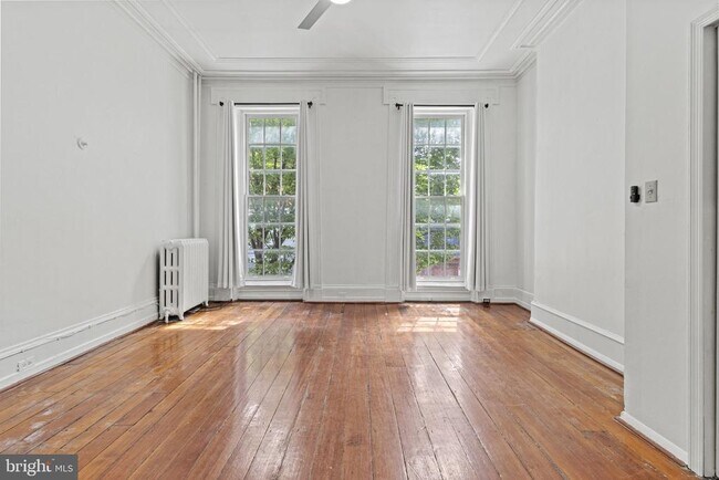 Foto del edificio - 328 S 15th St