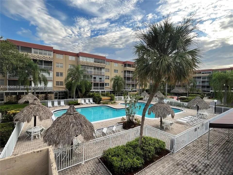 Foto principal - 403 NW 68th Ave