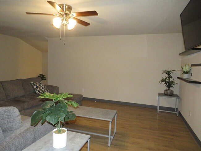 Building Photo - 12069 Joyce Ln