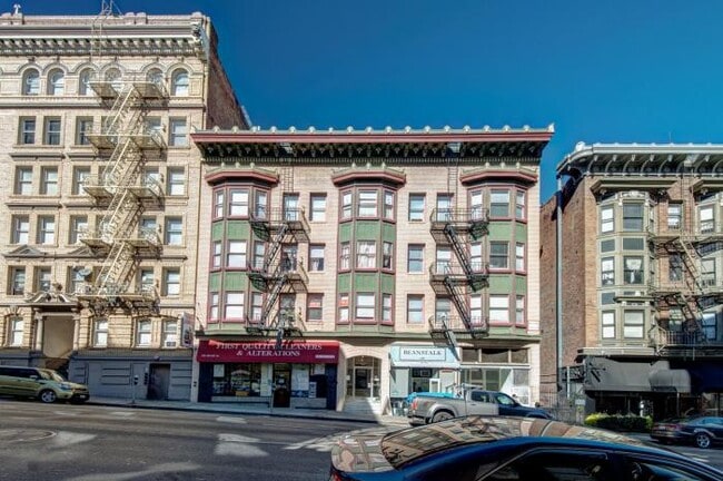 Building Photo - 2 bedroom in San Francisco CA 94108