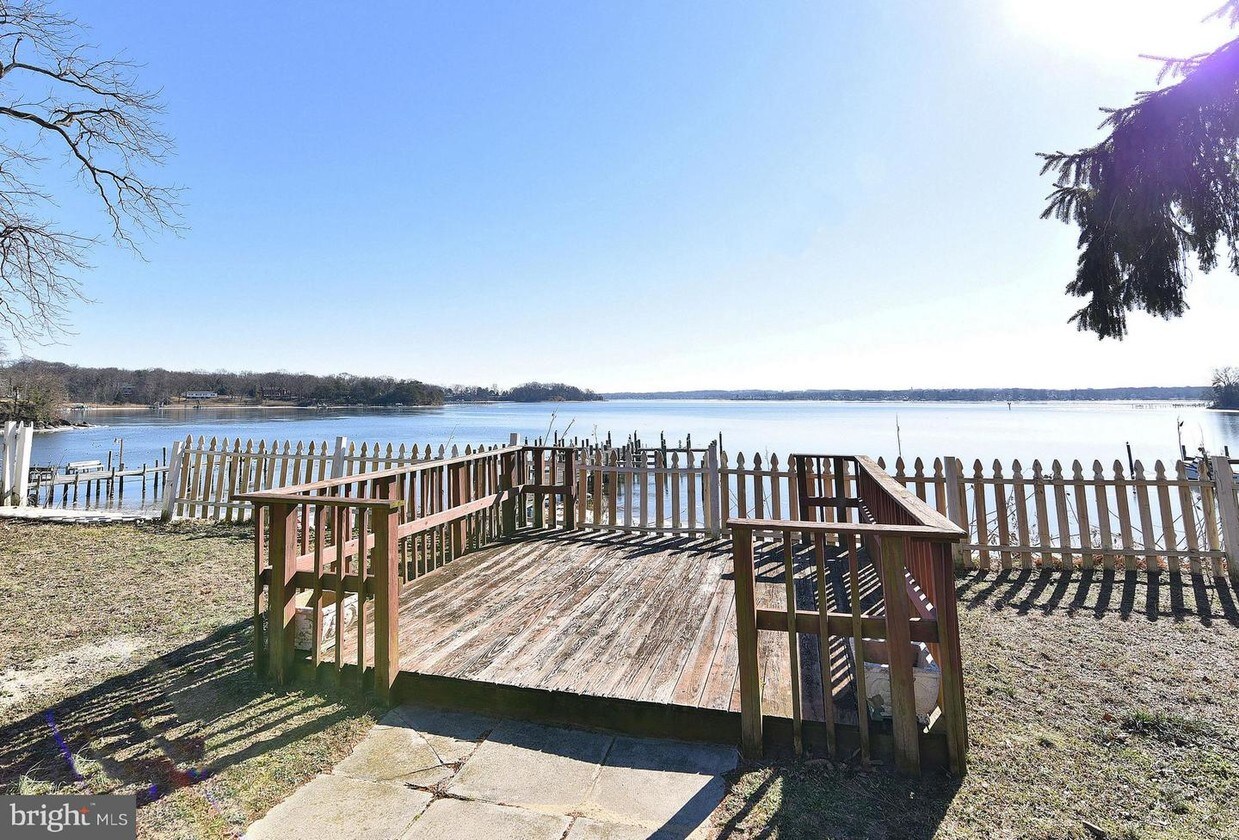 Primary Photo - 645 Tebbston Dr