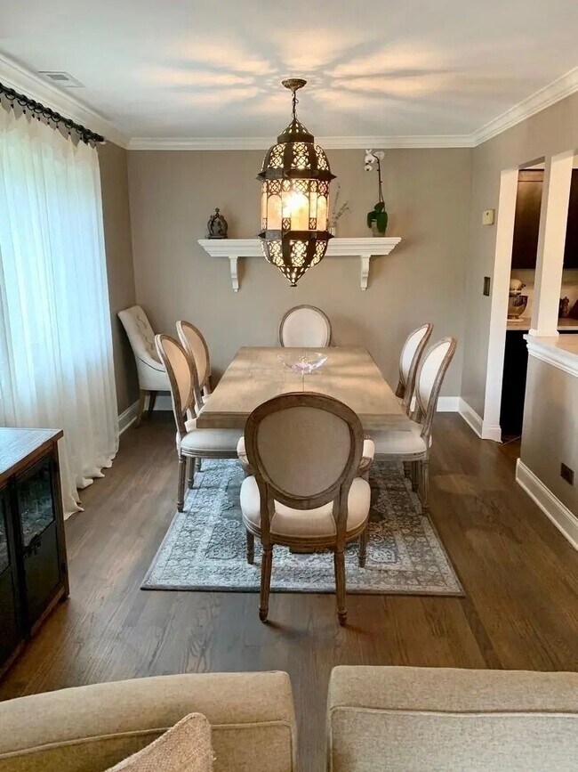 Foto del edificio - Beautiful 2-bedroom & 2-Bathroom Condo in ...