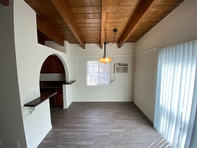 Foto del edificio - 3728 S Bentley Ave