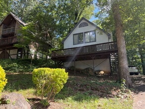 Building Photo - 8439 Lake Dr