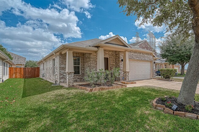 Building Photo - 22210 Bellow Glen Dr