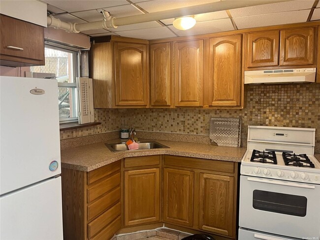 Photo - 20-50-50 47th St Apartment