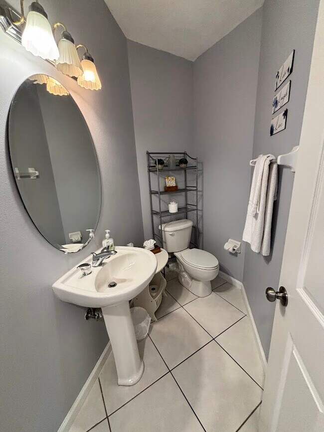 Building Photo - 8903 Sandshot Ct