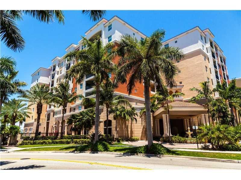 Foto principal - 17100 N Bay Rd