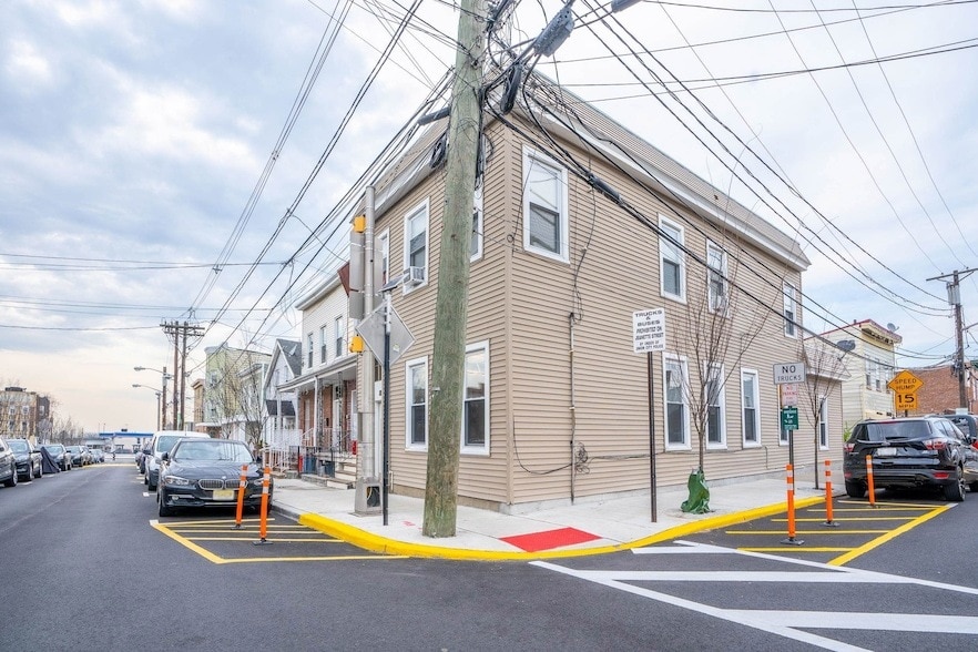 Photo - 814 28th Street Unit 2