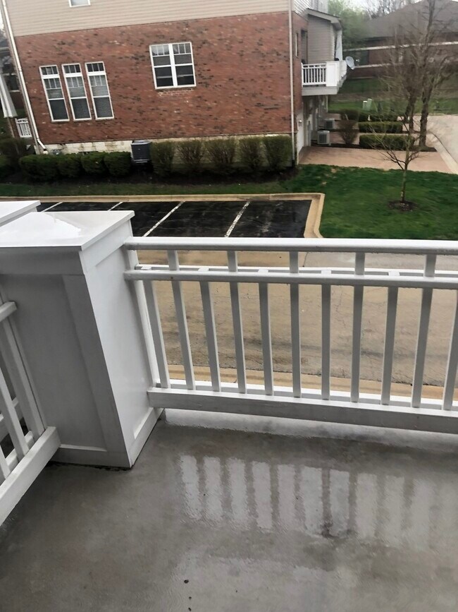 Foto del edificio - 6071 River Bend Dr