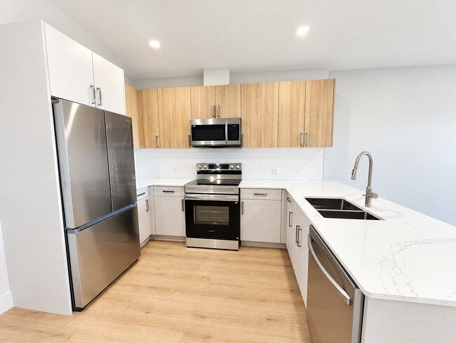 Building Photo - 8 Hutt Ln
