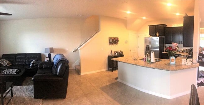 Building Photo - 3804 Silverlake Way