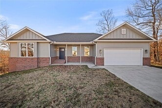 Building Photo - 3 Ceres Cir