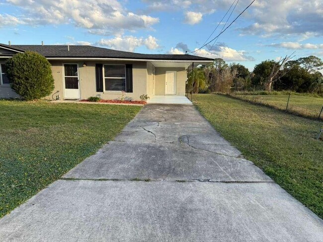 Foto del edificio - 61 Bougainvillea Dr