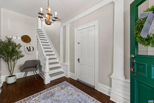 Foto del edificio - 830 W Beverley St