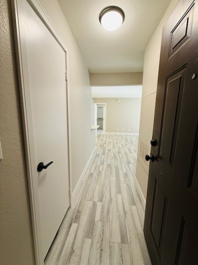 Foto del edificio - Fantastic Guard-Gated Condo – Move-In Ready!