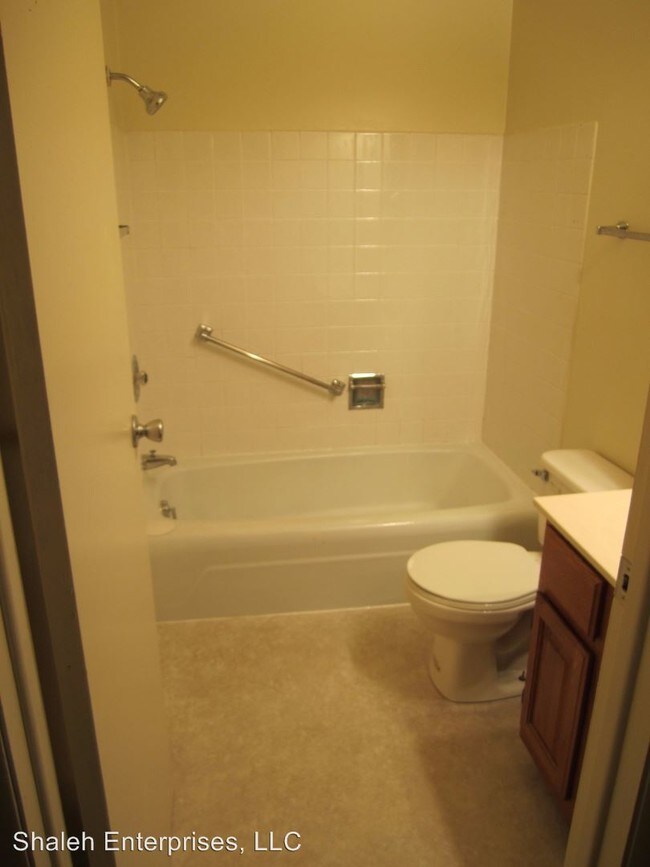 Building Photo - 2336 Cherry Hills Dr