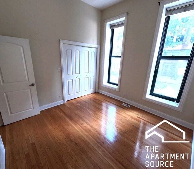 Foto del edificio - 851 N La Salle Dr