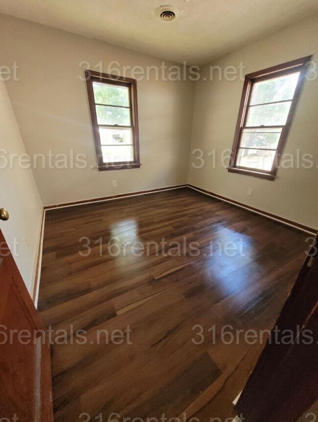 Foto del edificio - $825 - 2 bed 1 bath - Single Family Home