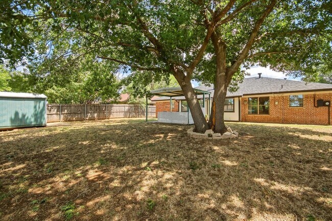 Foto del edificio - 2842 Rex Allen Dr
