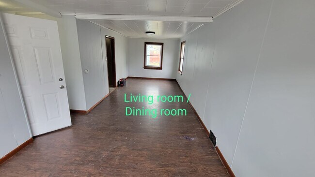 Building Photo - 113 Mayer Ave