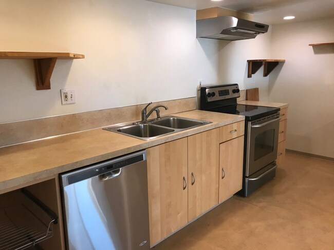 Foto del edificio - 5202 37th Ave SW