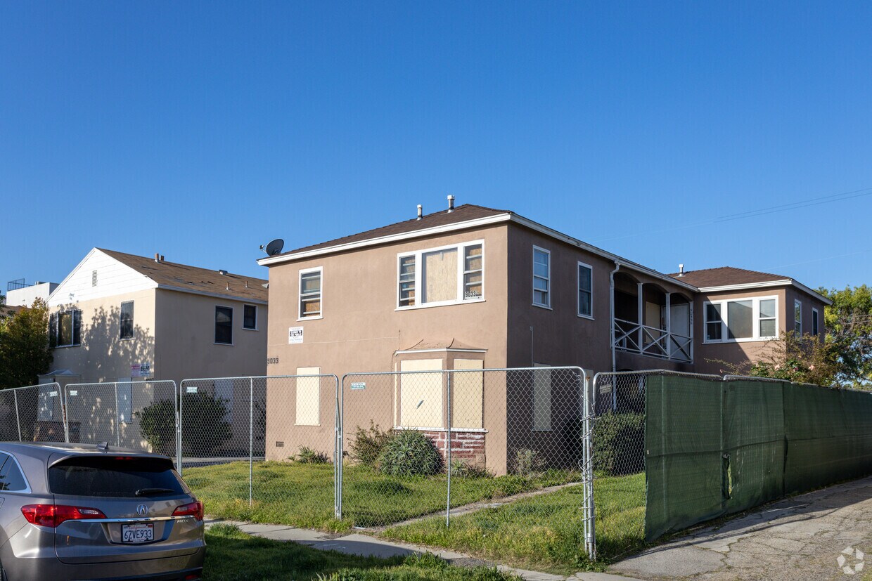 Primary Photo - 9033 Ramsgate Ave